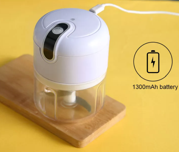Portable Mini Food Chopper Blender Processor - 250ML - Wireless - USB - 3 Blades - Image 3