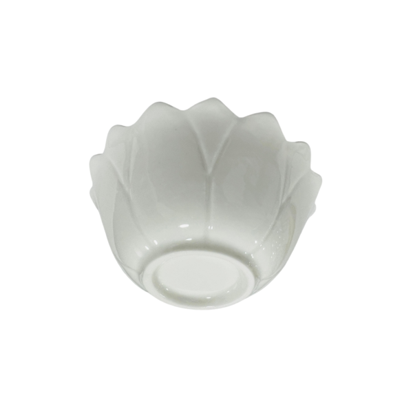 Set Of 3 White Porcelain Dishes with Bamboo Serving Board - Round Dishes - Image 2